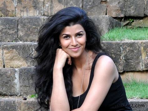 Nimrat Kaur Height Weight Age Affairs Wiki And Facts