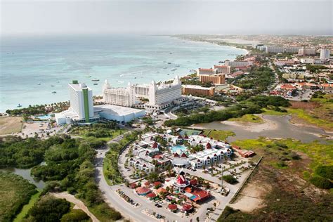 international travelers  visited aruba    month  reopening
