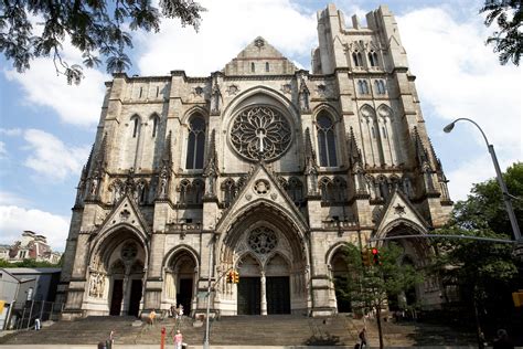 cathedral church  st john  divine manhattan ny   york path  history