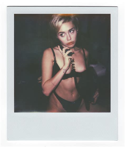 miley cyrus leaked nudes round 2 taxi driver movie