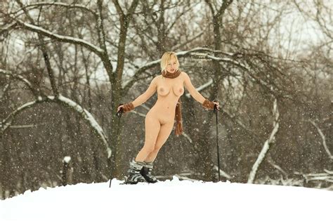 naked skier march 2012 voyeur web hall of fame