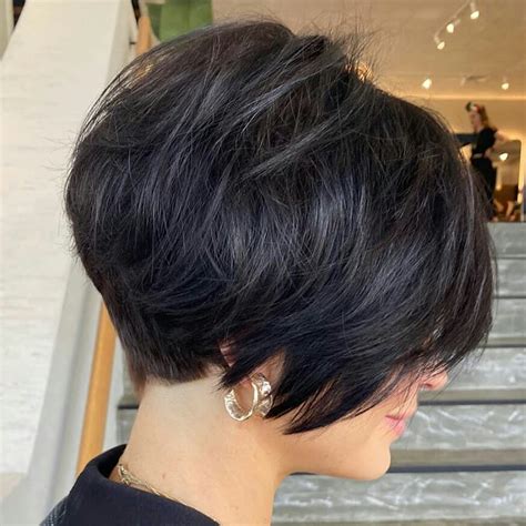 stylish simple short hair cuts  ladies easy short hairstyles