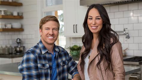 fixer upper s chip and joanna gaines share 11 fun facts you never knew