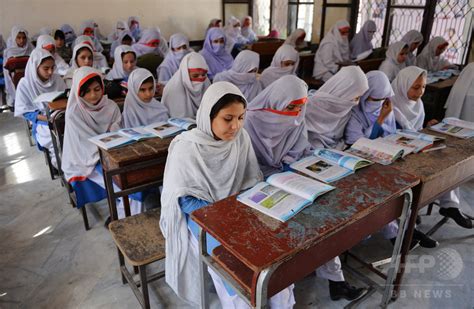 学校に行っていない子供が2400万人に、パキスタン 写真1枚 国際ニュース：afpbb News