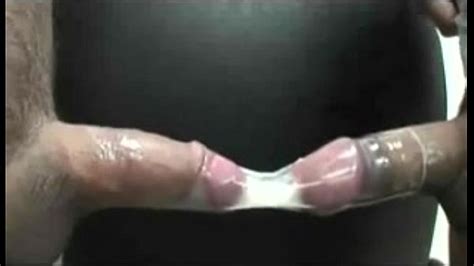 Double Cum Mixture Inside Condom Dois Cacetes Em Uma So