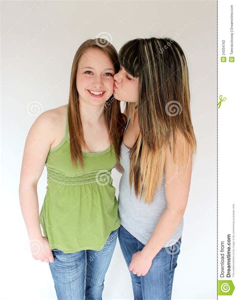 teenage girls kissing girls quality porn