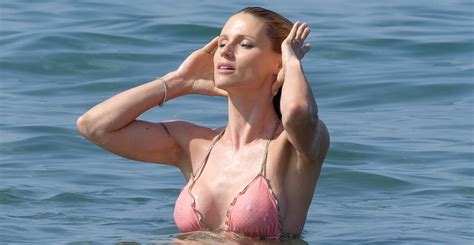 Michelle Hunziker Wearing A Bikini In Forte Dei Marmi