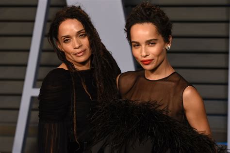 zoë kravitz and mom lisa bonet do lunch in brooklyn