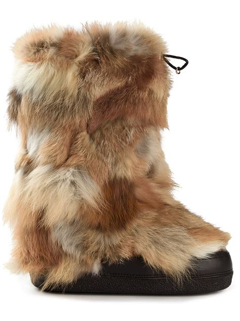chloé fox fur boots in brown lyst