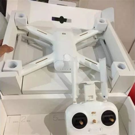 xiaomi mi fimi  drone global vesrion white  batteries  case  rs  mi drone