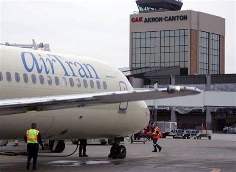 akron canton airport unveils longer runway    nonstops