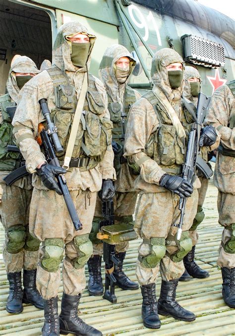 russian vdv paratroopers belonging    separate guards spetsnaz