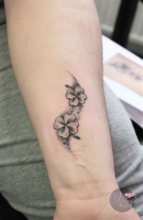 leaf clover tattoos black  white
