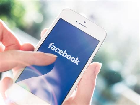 facebook просит пользователей отправить в соцсети интимные фото