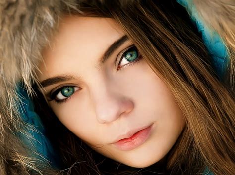 hat beautiful girl face stare cute cold days hair