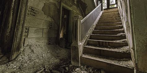 13 Photos Of Creepy Abandoned Places [photos] Freaktography