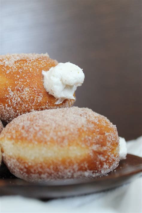 xoxohannah homemade vanilla creme filled donuts
