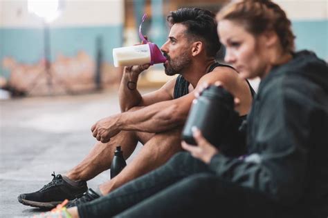 Muskelaufbau Darum Solltest Du Abends Einen Protein Shake Trinken