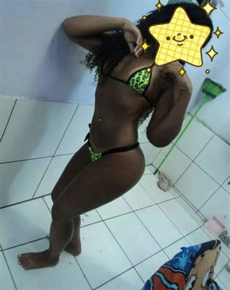 stephanie mulata lésbica carioca muito tesuda registrou várias fotos peladinha com sua amiga