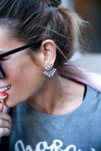 dress     silver colour earrings quora