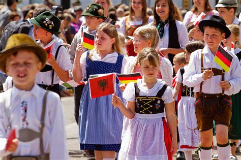 tirolerfest celebra a cultura austríaca em treze tílias