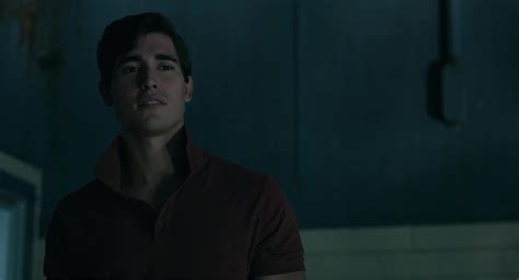 Auscaps Henry Zaga Shirtless In The New Mutants
