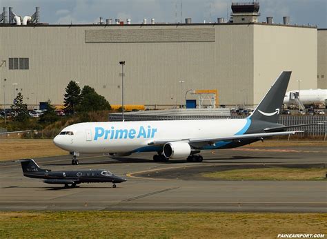 na prime air  operated  atlas air departing pai flickr