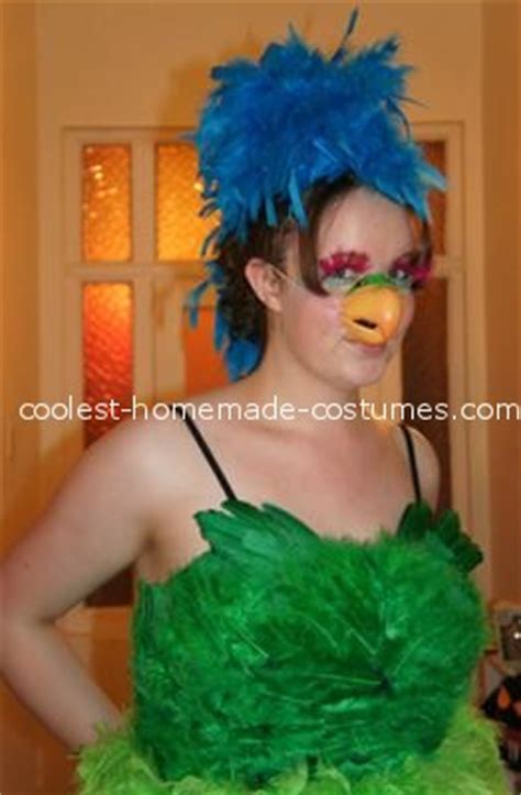 pretty diy parrot costume