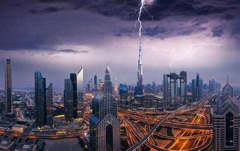 heavy rain  thunderstorms hit  uae today esquire middle east
