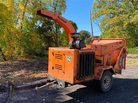 vermeer bcxl  wood chipper platinum truck  equipment