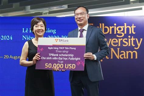 Tpbank Trao Học Bổng 50 000 Usd Cho Sinh Viên Đại Học Fulbright Việt