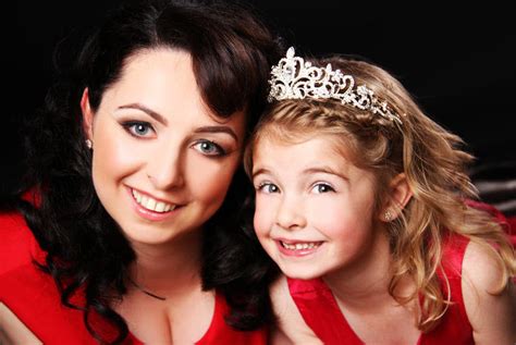 Mum And Daughter Photoshoot Manchester Wowcher