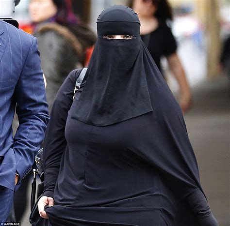 fatima elomar wife of isis fighter mohamed elomar drops niqab in sydney
