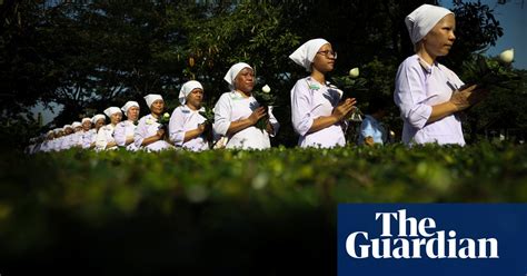 Thailand’s Rebel Female Buddhist Monks In Pictures News The Guardian