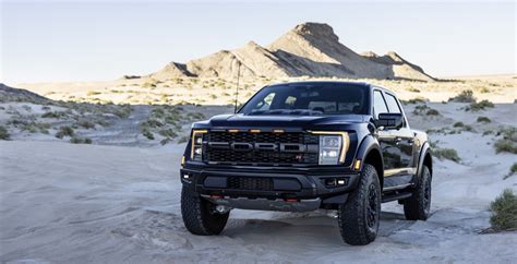 ford   raptor  debuts  direct gm rival