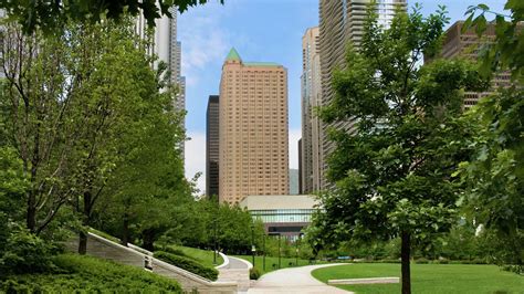 leaf spa fairmont chicago millennium park spas  america