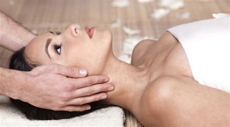 indian head massage de stressing programme for the whole body