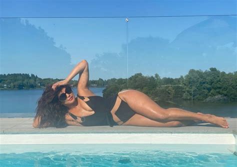 Priyanka Chopra Showed Off Her Tits And A New Tattoo On