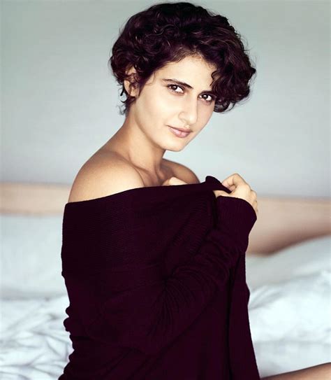 Fatima Sana Shaikh Hot And Sexy Photos – Actress And Model Wallpaper