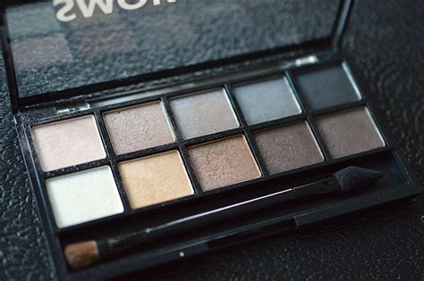 annabelle makeup for fall 2015 review and swatches classically contemporary