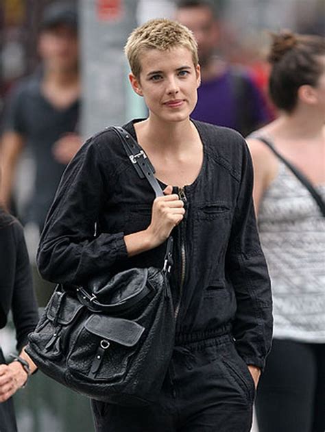 Agyness Deyn Out To Protect Her Short Hair Mirror Online