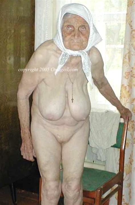 oldest wrinkled granny pussy bobs and vagene