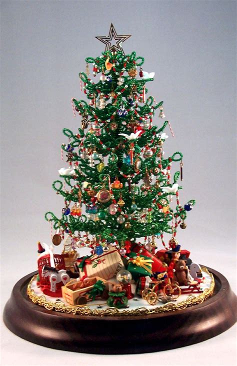 beaded miniature christmas tree holiday ideas pinterest