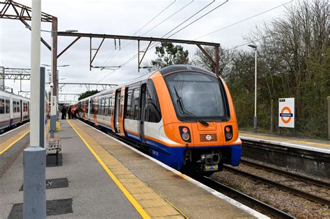 clondoner  trains  overground london bus tender awards   nrm routes convert