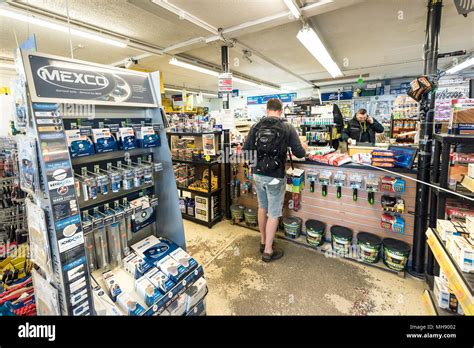 independent diy store  res stock photography  images alamy