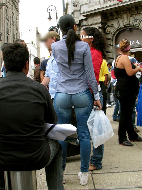 Perfect Round Ass In Jeans Divine Butts Voyeur Blog