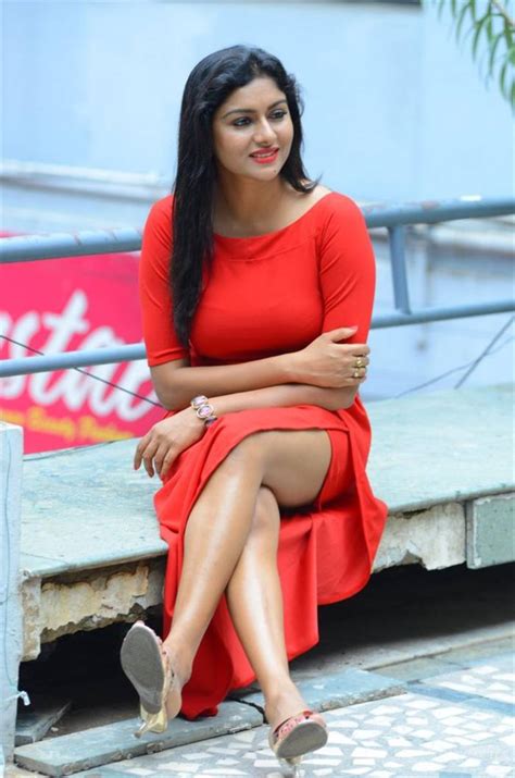 Indian Girl Sai Akshatha Hot Long Cross Legs Thighs Show Cinehub
