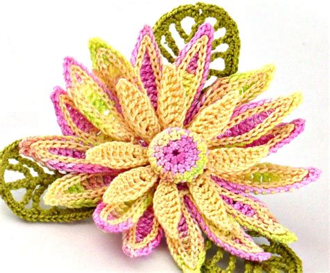 crochet brooch fiber brooch irish crochet pin daisy brooch