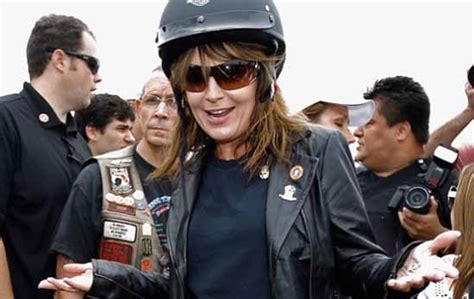 Sexy bikers arolling thunder