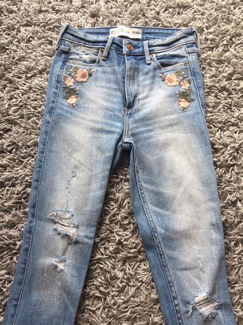 Abercrombieandfitch Floral Embroidered Ripped High Waisted Skinny Jeans